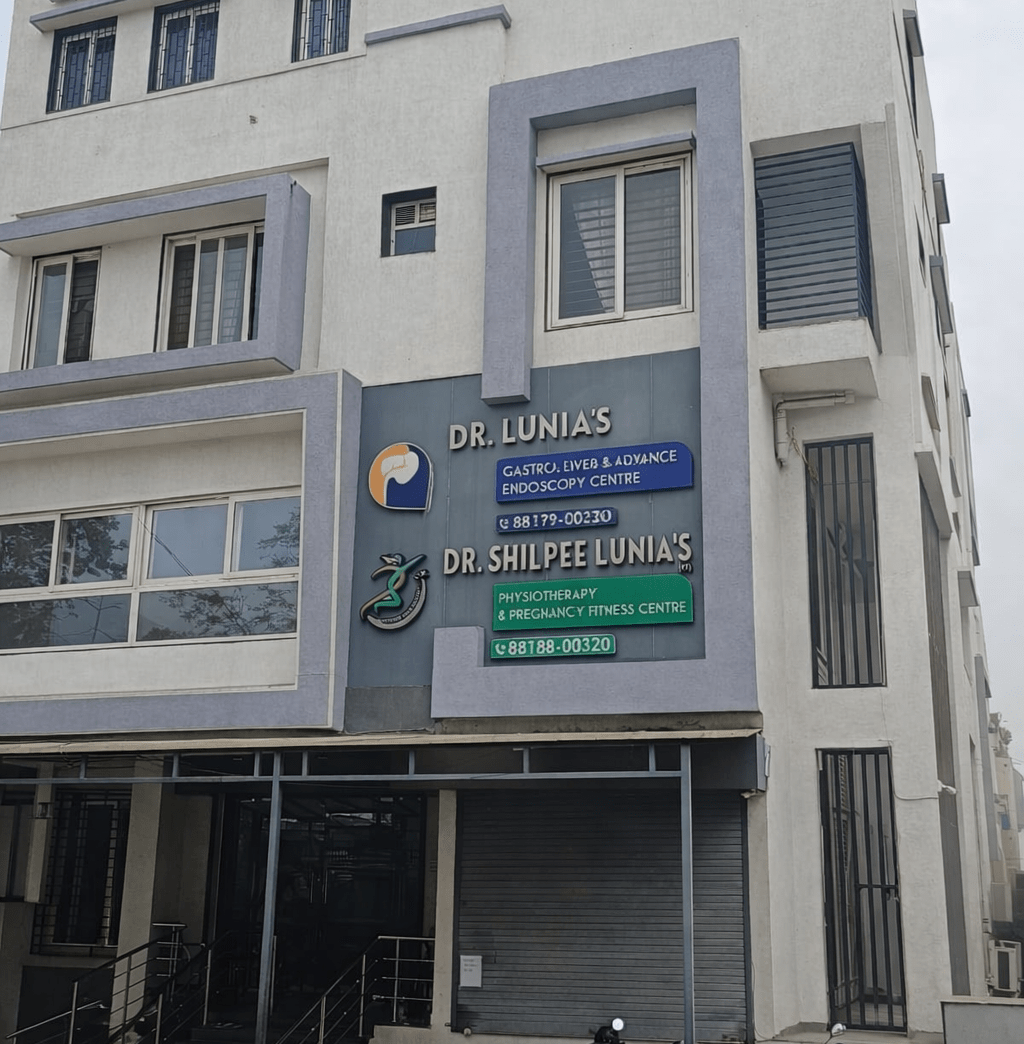 Dr Lunia Gastro Liver Advance Endoscopy Center clinic building in Raipur showing Best Gastroenterologist in Raipur Dr Manish Lunia